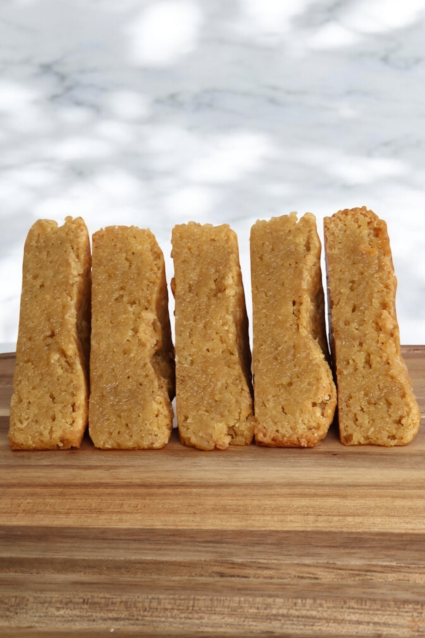 “Brownies & blondies: the masterbook” (e-book)