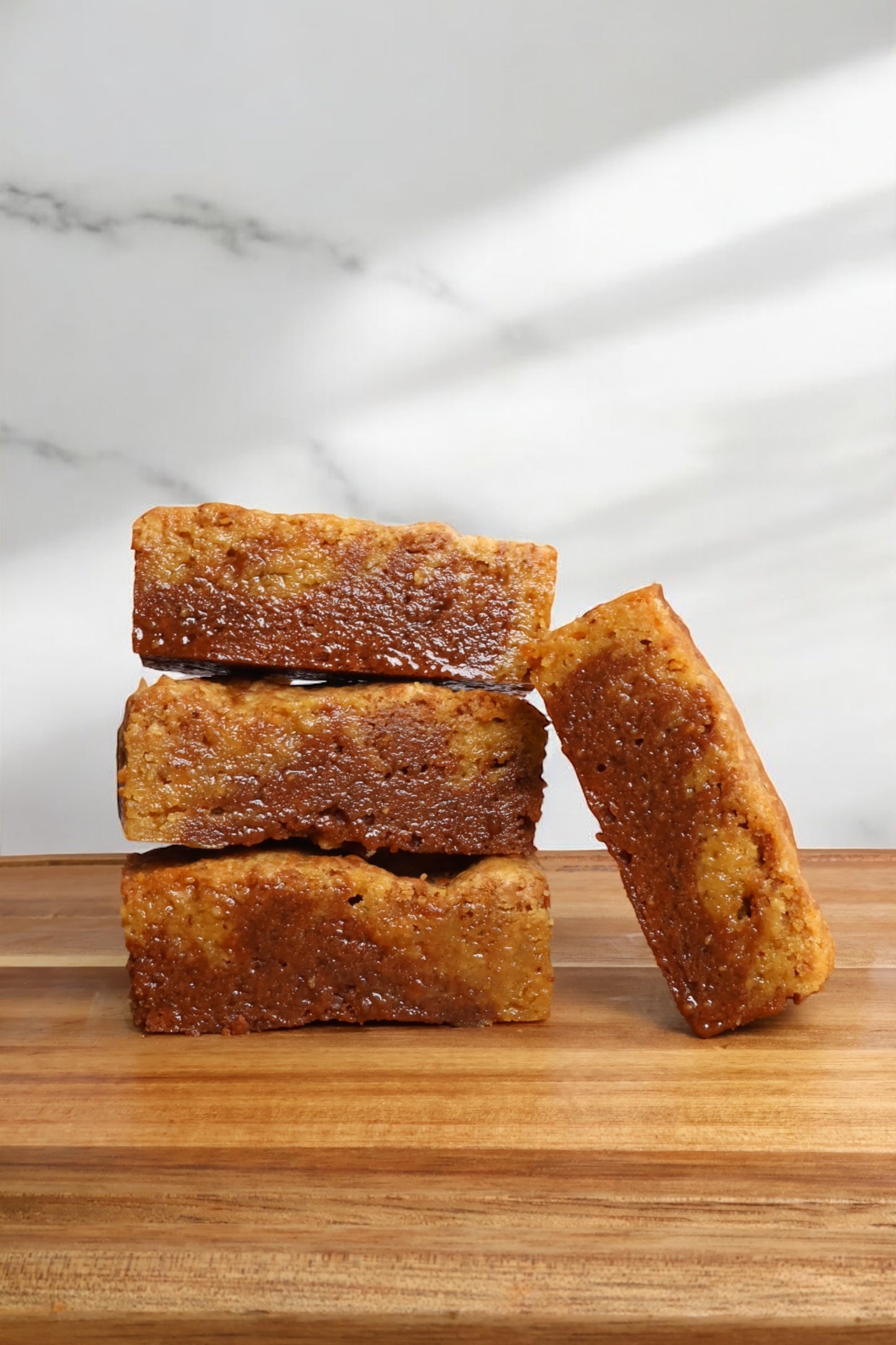 “Brownies & blondies: the masterbook” (e-book)