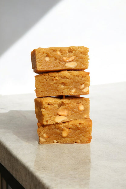 “Brownies & blondies: the masterbook” (e-book)